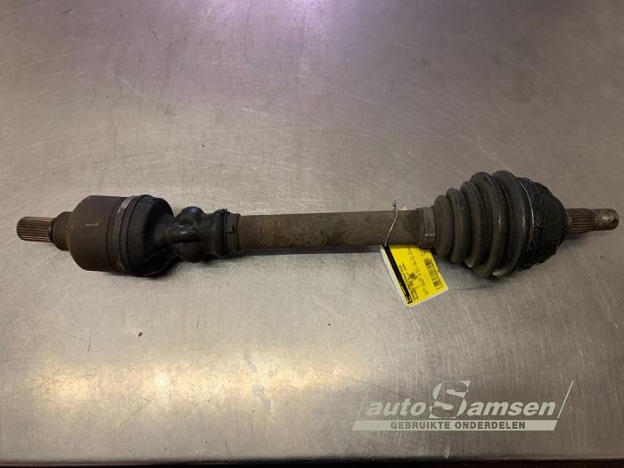 Gebruikte Steekas links-voor Peugeot 307 Break (3E) 2.0 16V Prijs € 75,00 Margeregeling aangeboden door Auto Samsen B.V.