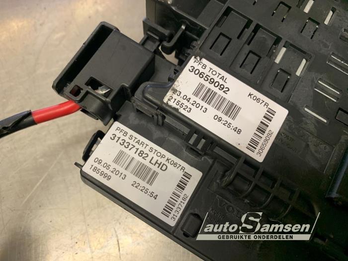 Start/Stop computer van een Volvo V70 (BW) 2.0 D3 20V 2013