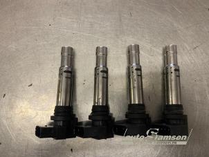 Gebruikte Pen Bobine Volkswagen Golf V (1K1) 1.4 16V Prijs € 75,00 Margeregeling aangeboden door Auto Samsen B.V.