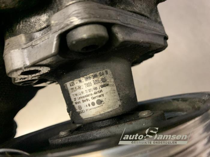 Stuurbekrachtiging Pomp van een Audi A4 Avant (B8) 2.0 TDI 16V 2008