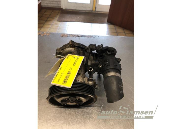 Gebruikte Servopomp BMW 3 serie (E46/4) 318i 16V Prijs € 50,00 Margeregeling aangeboden door Auto Samsen B.V.