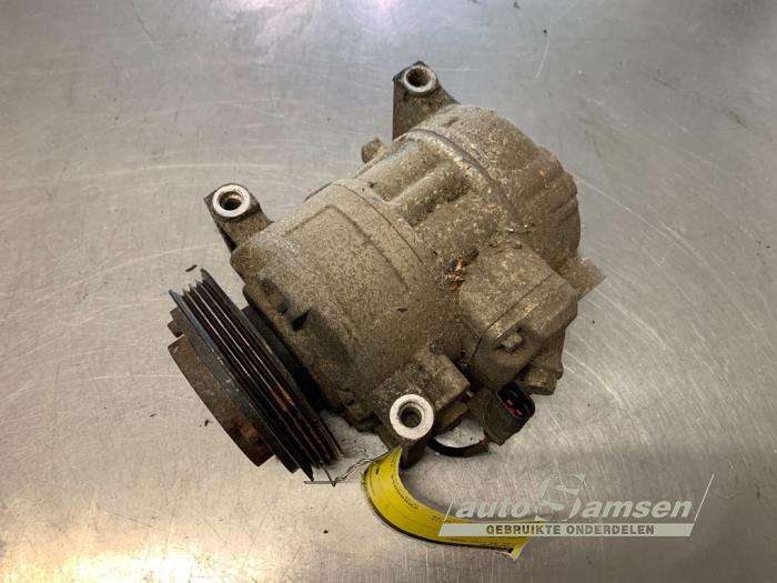 Gebruikte Aircopomp Audi A4 Avant Quattro (B6) 2.5 TDI V6 24V Prijs € 75,00 Margeregeling aangeboden door Auto Samsen B.V.