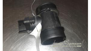 Gebruikte Luchthoeveelheidsmeter Opel Corsa C (F08/68) 1.4 16V Twin Port Prijs € 40,00 Margeregeling aangeboden door Auto Samsen B.V.