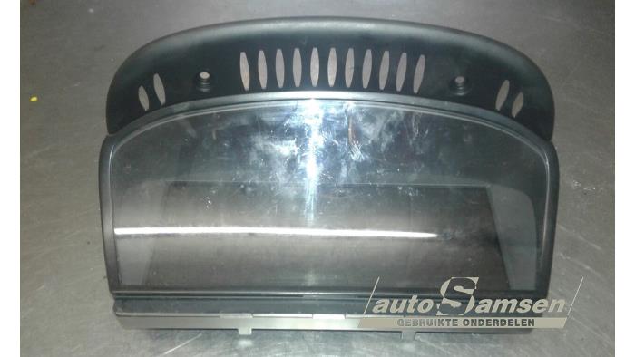 Gebruikte Bediening boordcomputer BMW 5 serie Touring (E61) 525d 24V Prijs € 75,00 Margeregeling aangeboden door Auto Samsen B.V.