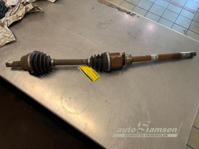 Gebruikte Steekas rechts-voor Alfa Romeo MiTo (955) 1.3 JTDm 16V Eco Prijs € 75,00 Margeregeling aangeboden door Auto Samsen B.V.