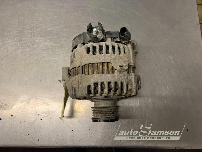 Gebruikte Dynamo Volvo V70 (BW) 2.5 T 20V Prijs € 100,00 Margeregeling aangeboden door Auto Samsen B.V.