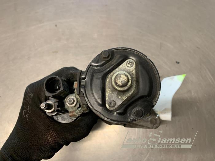 Startmotor van een Seat Ibiza ST (6J8) 1.2 TDI Ecomotive 2011