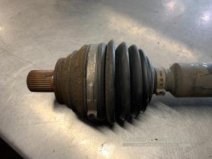 Gebruikte Aandrijfas rechts-voor Volkswagen Polo V (6R) 1.4 16V Prijs € 75,00 Margeregeling aangeboden door Auto Samsen B.V.