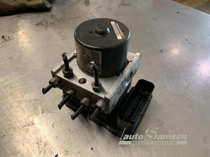 Gebruikte ABS Pomp Fiat Doblo Cargo (223) 1.3 D 16V Multijet DPF Prijs € 100,00 Margeregeling aangeboden door Auto Samsen B.V.