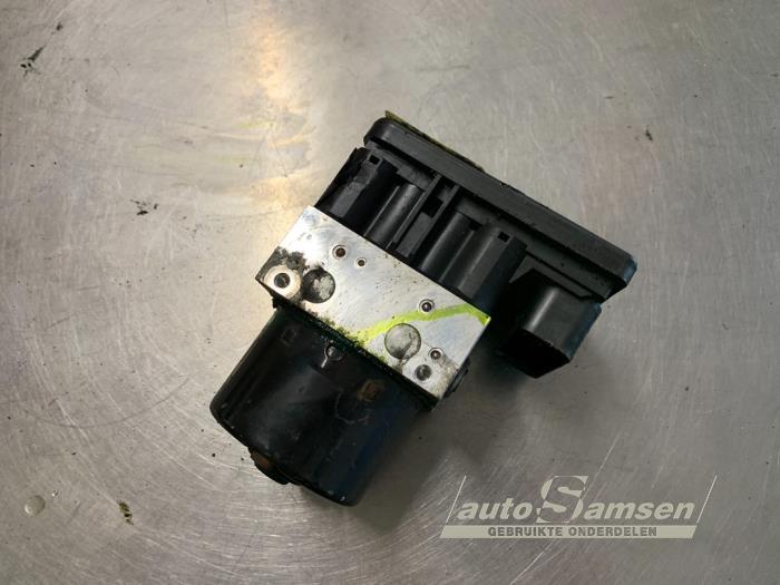 Gebruikte ABS Pomp Opel Zafira (M75) 1.8 16V Ecotec Prijs € 200,00 Margeregeling aangeboden door Auto Samsen B.V.