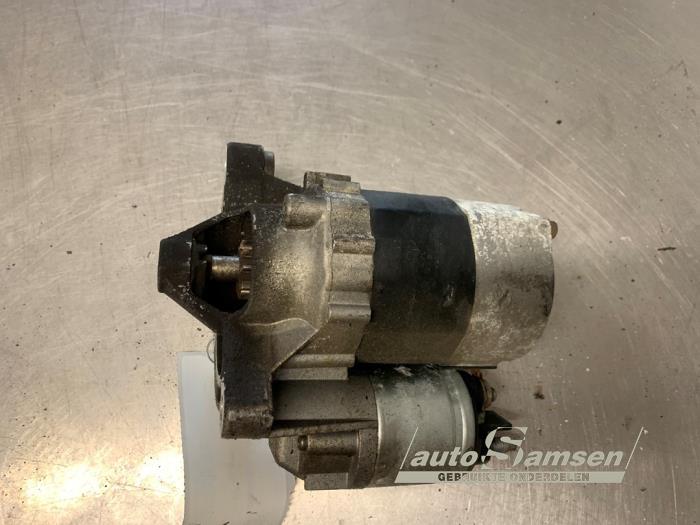Gebruikte Startmotor Peugeot 206+ (2L/M) 1.1 XR,XS Prijs € 40,00 Margeregeling aangeboden door Auto Samsen B.V.