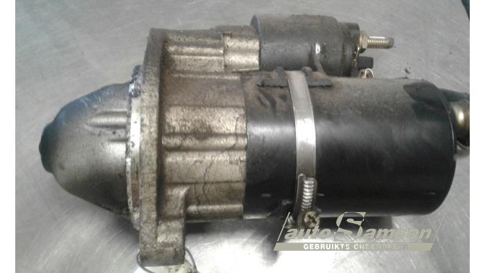 Gebruikte Startmotor Volkswagen Passat (3B3) 2.0 20V Prijs € 40,00 Margeregeling aangeboden door Auto Samsen B.V.