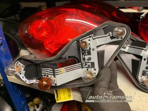 Gebruikte Achterlicht Printplaat rechts Peugeot 207/207+ (WA/WC/WM) Prijs € 30,00 Margeregeling aangeboden door Auto Samsen B.V.