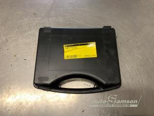 Gebruikte Reparatieset banden Mazda 3 Sport (BL14/BLA4/BLB4) 2.0i MZR DISI 16V Prijs € 30,00 Margeregeling aangeboden door Auto Samsen B.V.