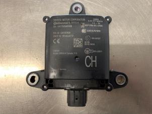 Gebruikte Dode hoek sensor Toyota C-HR (X1,X5) 1.8 16V Hybrid Prijs € 100,00 Margeregeling aangeboden door Auto Samsen B.V.