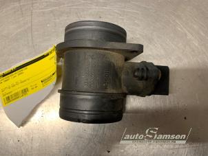 Gebruikte Luchthoeveelheidsmeter Volkswagen Caddy III (2KA,2KH,2CA,2CH) 2.0 SDI Prijs € 40,00 Margeregeling aangeboden door Auto Samsen B.V.