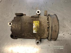 Gebruikte Pomp Airco Ford Transit 2.2 TDCi 16V Prijs € 75,00 Margeregeling aangeboden door Auto Samsen B.V.