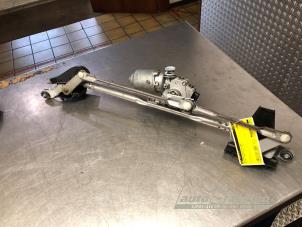 Gebruikte Ruitenwissermotor voor Suzuki Swift (ZA/ZC/ZD) 1.2 16V Prijs € 75,00 Margeregeling aangeboden door Auto Samsen B.V.