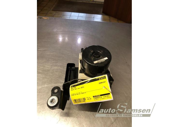 Gebruikte ABS Pomp Volvo V60 I (FW/GW) 1.6 DRIVe Prijs € 250,00 Margeregeling aangeboden door Auto Samsen B.V.