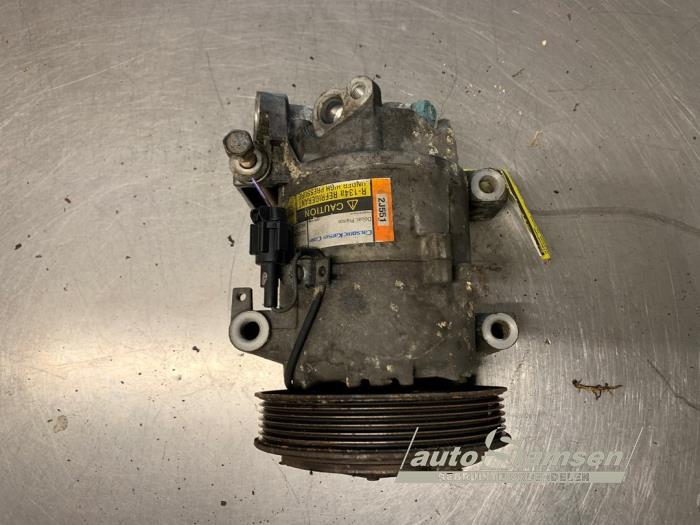 Gebruikte Aircopomp Nissan Almera Tino (V10M) 2.0 16V CVT Prijs € 75,00 Margeregeling aangeboden door Auto Samsen B.V.