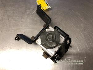 Gebruikte ABS Pomp Daihatsu Sirion 2 (M3) 1.3 16V DVVT Prijs € 100,00 Margeregeling aangeboden door Auto Samsen B.V.