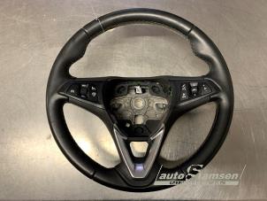 Gebruikte Stuurwiel Opel Corsa E 1.4 16V Prijs € 150,00 Margeregeling aangeboden door Auto Samsen B.V.