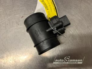 Gebruikte Luchthoeveelheidsmeter Opel Corsa E 1.4 16V Prijs € 50,00 Margeregeling aangeboden door Auto Samsen B.V.