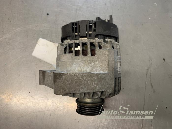 Dynamo van een Fiat Panda (169) 1.1 Fire 2009