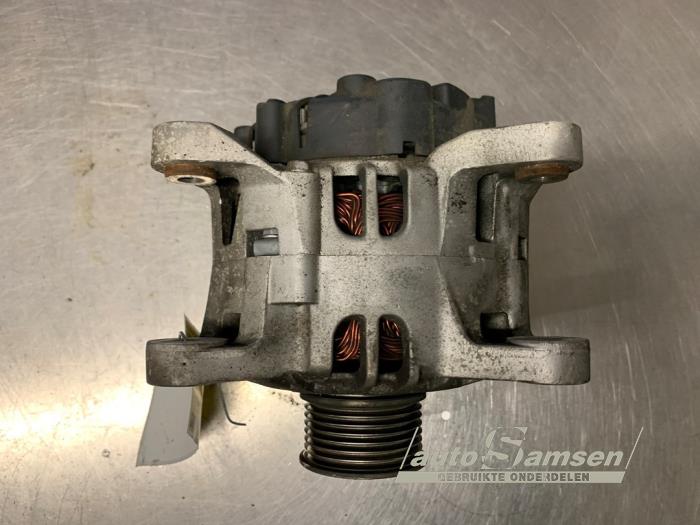 Gebruikte Dynamo Renault Modus/Grand Modus (JP) 1.2 16V TCE 100 Prijs € 40,00 Margeregeling aangeboden door Auto Samsen B.V.