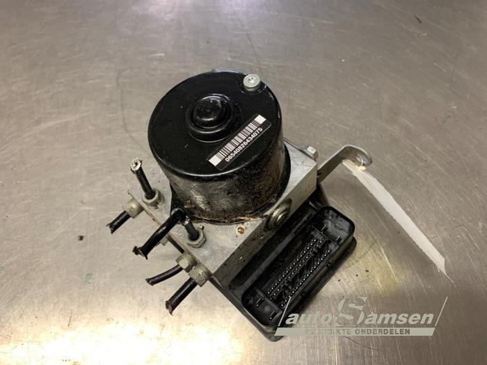 Gebruikte ABS Pomp BMW 1 serie (E87/87N) 118d 16V Prijs € 125,00 Margeregeling aangeboden door Auto Samsen B.V.