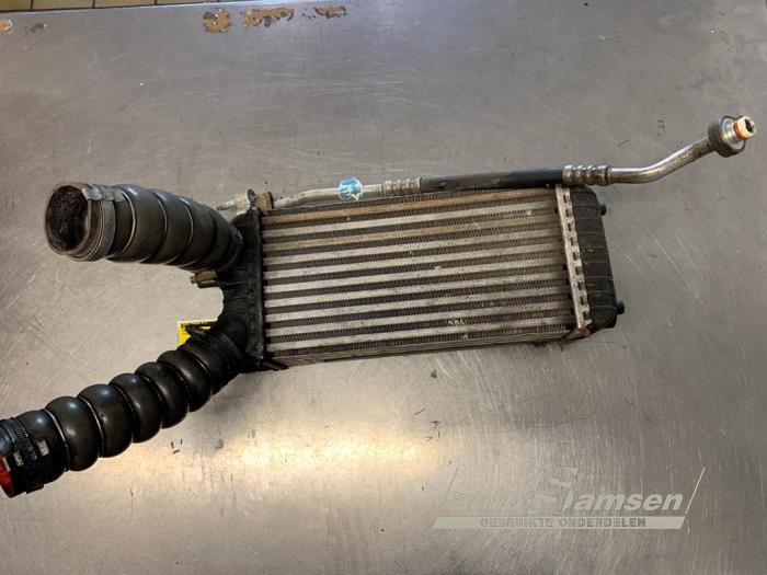 Gebruikte Intercooler Ford C-Max (DXA) 1.6 TDCi 16V Prijs € 75,00 Margeregeling aangeboden door Auto Samsen B.V.
