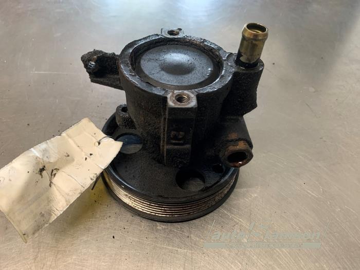 Gebruikte Servopomp Nissan Kubistar (F10) 1.5 dCi 60 Prijs € 75,00 Margeregeling aangeboden door Auto Samsen B.V.