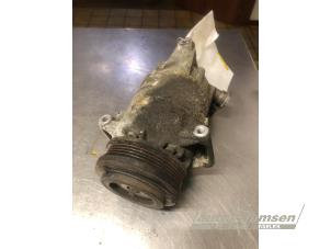 Gebruikte Pomp Airco Opel Astra H (L48) 1.6 16V Twinport Prijs € 75,00 Margeregeling aangeboden door Auto Samsen B.V.