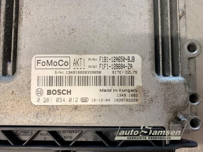 Computer Motormanagement van een Ford Fiesta 6 (JA8) 1.5 TDCi 2017