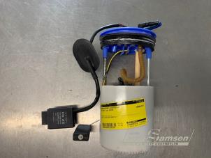 Gebruikte Tank element Pomp Volkswagen Polo V (6R) 1.0 TSI 12V BlueMotion Prijs € 75,00 Margeregeling aangeboden door Auto Samsen B.V.