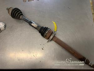 Gebruikte Aandrijfas rechts-voor Volvo V60 Cross Country I (FZ) 2.0 D4 16V Prijs € 150,00 Margeregeling aangeboden door Auto Samsen B.V.