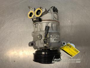 Gebruikte Aircopomp Volvo V60 Cross Country I (FZ) 2.0 D4 16V Prijs € 125,00 Margeregeling aangeboden door Auto Samsen B.V.