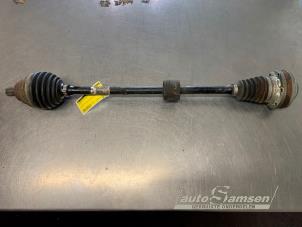 Gebruikte Aandrijfas rechts-voor Volkswagen Passat (3G2) 1.4 TSI 16V Prijs € 125,00 Margeregeling aangeboden door Auto Samsen B.V.