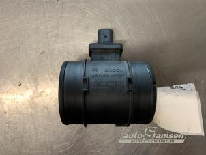 Gebruikte Luchthoeveelheidsmeter Opel Corsa D 1.3 CDTi 16V ecoFLEX Prijs € 40,00 Margeregeling aangeboden door Auto Samsen B.V.