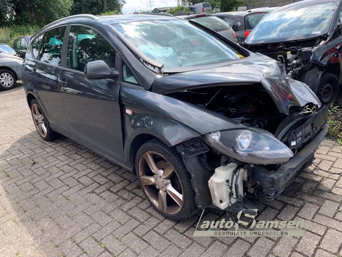 Gebruikte Automaatbak Seat Altea XL (5P5) 1.9 TDI Prijs € 850,00 Margeregeling aangeboden door Auto Samsen B.V.