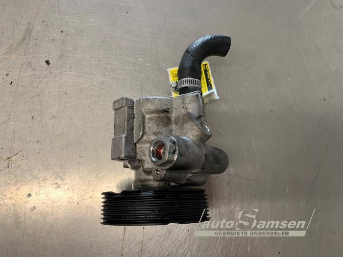 Gebruikte Pomp Servo Nissan Primastar 2.5 dCi 150 16V Prijs € 100,00 Margeregeling aangeboden door Auto Samsen B.V.