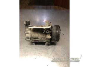 Gebruikte Aircopomp Renault Clio II (BB/CB) 1.2 16V Prijs € 50,00 Margeregeling aangeboden door Auto Samsen B.V.