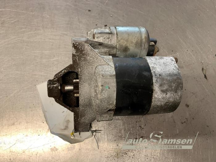 Gebruikte Startmotor Renault Clio III (BR/CR) 1.2 16V TCe 100 Prijs € 40,00 Margeregeling aangeboden door Auto Samsen B.V.