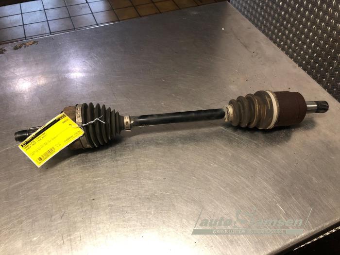 Gebruikte Steekas links-voor Honda Jazz (GE6/GE8/GG/GP) 1.3 VTEC 16V Hybrid Prijs € 75,00 Margeregeling aangeboden door Auto Samsen B.V.