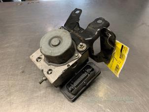 Gebruikte ABS Pomp Peugeot 108 1.0 12V Prijs € 75,00 Margeregeling aangeboden door Auto Samsen B.V.