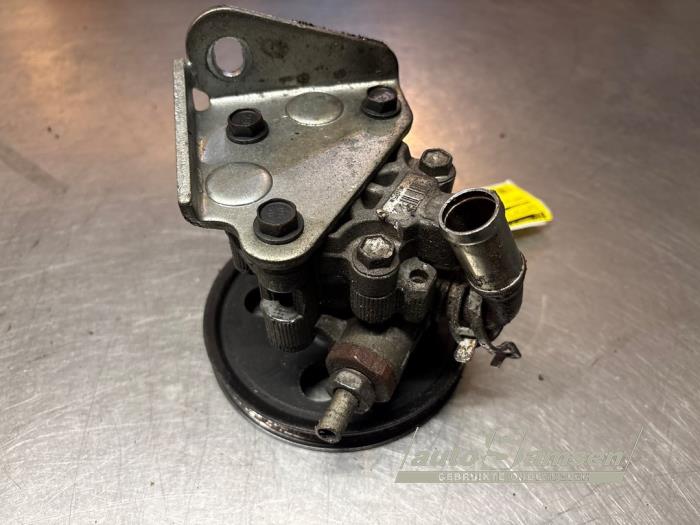 Gebruikte Servopomp Chrysler Voyager/Grand Voyager (RG/RS) 2.8 CRD 16V Autom. (Dodge Ram Van) Prijs € 125,00 Margeregeling aangeboden door Auto Samsen B.V.