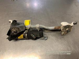 Gebruikte Ruitenwissermotor voor Nissan Note (E11) 1.6 16V Prijs € 75,00 Margeregeling aangeboden door Auto Samsen B.V.