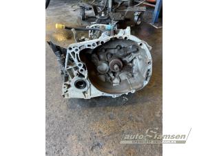Gebruikte Versnellingsbak Dacia Logan MCV (KS) 1.6 16V Prijs € 300,00 Margeregeling aangeboden door Auto Samsen B.V.