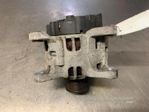 Gebruikte Dynamo Renault Clio III (BR/CR) 1.2 16V TCe 100 Prijs € 40,00 Margeregeling aangeboden door Auto Samsen B.V.