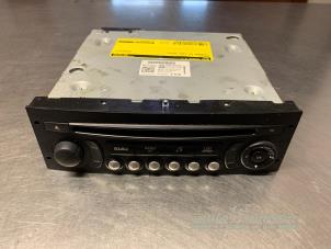 Gebruikte Radio Citroen C3 (SC) 1.2 VTi 82 12V Prijs € 50,00 Margeregeling aangeboden door Auto Samsen B.V.